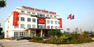 Trường cao đẳng Y - Dược ASEAN